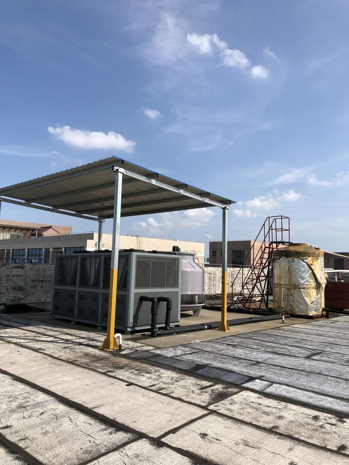 大型風冷冷水機客戶現場
